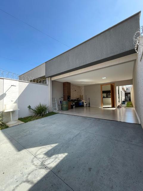 Casa à venda em Goiânia, Jardim Presidente, com 3 quartos, com 100 m²